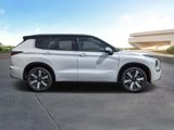 New 2025 Mitsubishi Outlander SEL image 2