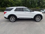 Used 2020 Ford Explorer Platinum w/ Premium Technology Package image 2