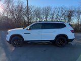 New 2025 Volkswagen Atlas Peak Edition SE image 4