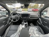New 2025 Nissan Frontier SL image 4