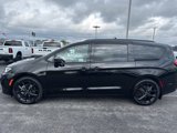 New 2026 Chrysler Pacifica Limited w/ S Appearance Package image 2