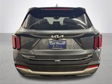 Used 2024 Kia Sorento S image 4