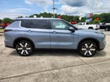 New 2025 Mitsubishi Outlander SE image 2