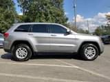 Used 2019 Jeep Grand Cherokee Laredo image 4