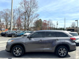 Used 2017 Toyota Highlander XLE image 4