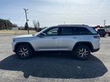 New 2025 Jeep Grand Cherokee Limited image 4