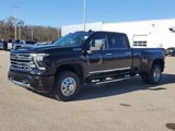 New 2025 Chevrolet Silverado 3500 High Country w/ High Country Premium Package image 2