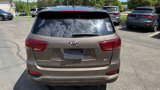 Used 2019 Kia Sorento LX image 4