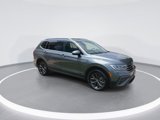 Certified 2022 Volkswagen Tiguan SE image 2