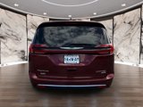 Used 2022 Chrysler Pacifica Limited w/ Uconnect Theater Family Group image 4