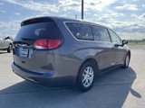 Used 2022 Chrysler Voyager LX image 5