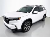 Used 2023 Honda Pilot Elite image 3