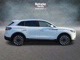 Used 2022 Lincoln Nautilus Black Label w/ Class II Trailer Tow Package image 4