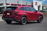 New 2025 Toyota Highlander XLE image 5