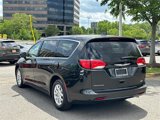 Certified 2018 Chrysler Pacifica Touring w/ Security Group image 4
