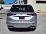 New 2025 Mitsubishi Outlander SEL image 4