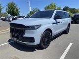 New 2025 Lincoln Navigator L Reserve image 3