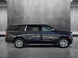 Used 2023 Chevrolet Suburban Premier image 4