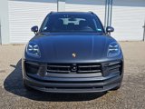 Used 2024 Porsche Macan image 3