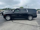 Used 2024 Chevrolet Suburban Premier image 2