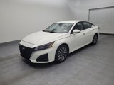 Used 2023 Nissan Altima 2.5 SV image 2