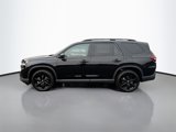 New 2025 Honda Pilot Black Edition image 4
