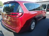 Used 2023 Chrysler Pacifica Touring-L image 4
