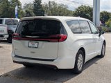 Used 2024 Chrysler Pacifica Touring-L image 3