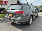 Used 2017 Volkswagen Golf Alltrack S image 2