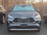 Certified 2025 Toyota Highlander Platinum image 2