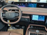 New 2025 Lincoln Navigator Reserve image 5