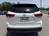 Used 2019 Toyota Highlander FWD V6 image 4