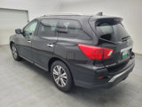 Used 2020 Nissan Pathfinder SV image 3