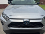 Used 2019 Toyota RAV4 LE image 3