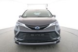 Used 2025 Toyota Sienna Platinum image 2