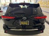 Used 2023 Toyota Highlander XLE image 5