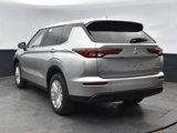 New 2025 Mitsubishi Outlander ES image 2
