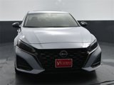 Used 2023 Nissan Altima 2.5 SR w/ SR Premium Package image 3