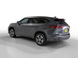 Used 2022 Toyota Highlander XLE image 3