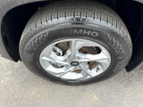 Used 2023 Hyundai Tucson SE image 2