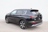 New 2025 Mitsubishi Outlander SE image 2