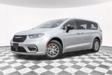 New 2026 Chrysler Pacifica Select image 2