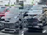 New 2025 Toyota Sienna Platinum image 2
