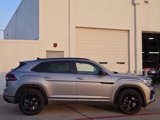 New 2025 Volkswagen Atlas Cross Sport SEL R-Line image 3