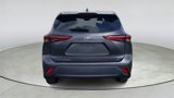 Used 2023 Toyota Highlander LE image 5