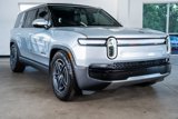 Used 2025 Rivian R1S Adventure image 4