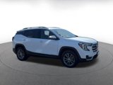 Used 2024 GMC Terrain SLT image 2
