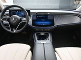 Used 2024 Mercedes-Benz E 350 4MATIC Sedan image 2