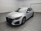 Used 2023 Nissan Altima 2.5 SV image 2