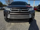 Used 2017 Toyota Highlander XLE image 2